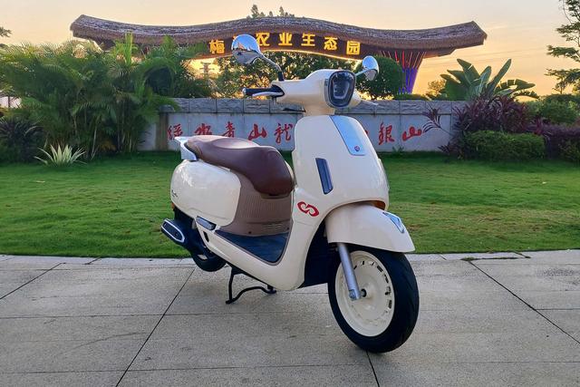 5千多的代步踏板，破界卡拉LA2，极速100km/h，代步不错