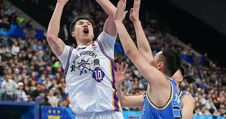 CBA两大重磅消息！北控敲定外援贾尔斯，或引进郭艾伦带动票房