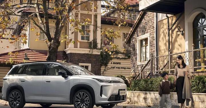 十万级颜值封神，埃安i60国泰民安脸