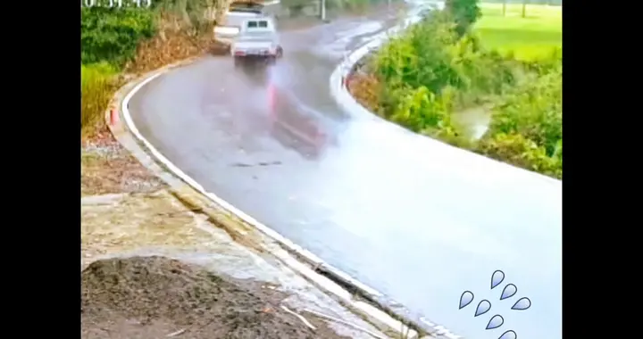 完全可避免的交通事故，别拿生命，冒险自己的人生！