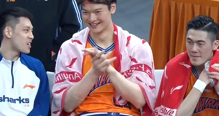 CBA：国手43分创纪录，王浩然16+10五连胜终结，王哲林数据垫底