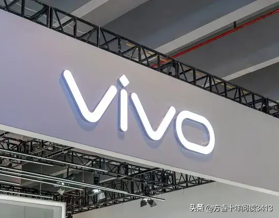 Y300t采用了LCD屏和天玑7300处理器，看看是不是你心目中的好手机