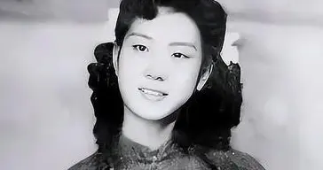 她被捕后遭受下流的酷刑，牺牲前留给难友4个字，向女烈士致敬