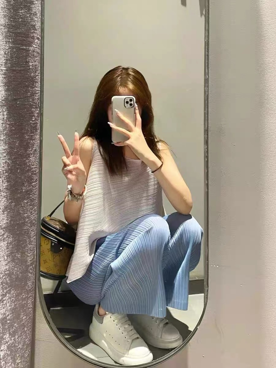 不知道怎么来夸这条裙子啦！不管什么场合穿
