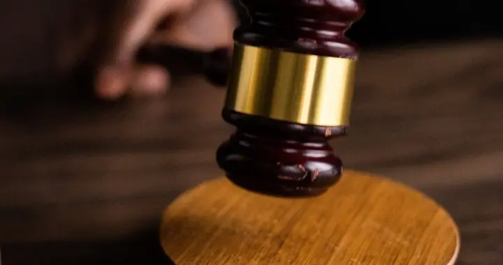 幼师虐童被判终身禁业！2岁女童遭针扎、殴打，法院重拳出击！