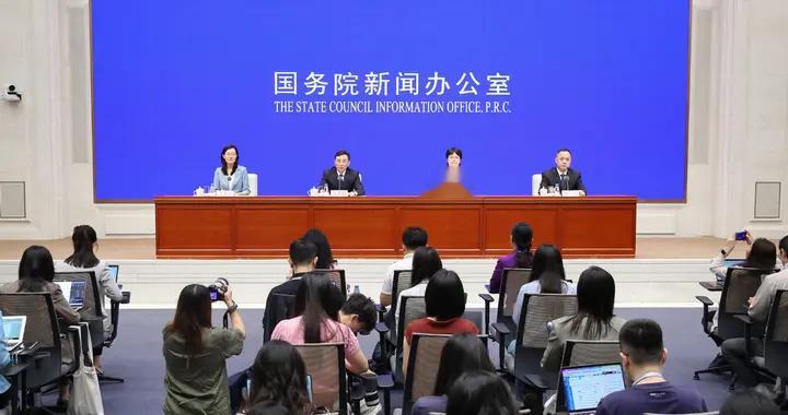 工信部点赞！比亚迪以垂直整合自主可控推动技术跃迁