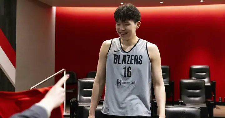 杨瀚森13+4+4，混音半场64比56太阳 打出两个意想不到 追赶河村永辉