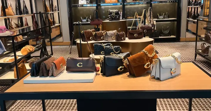 在唯品会2.5折入手了COACH RACER，说两句心里话