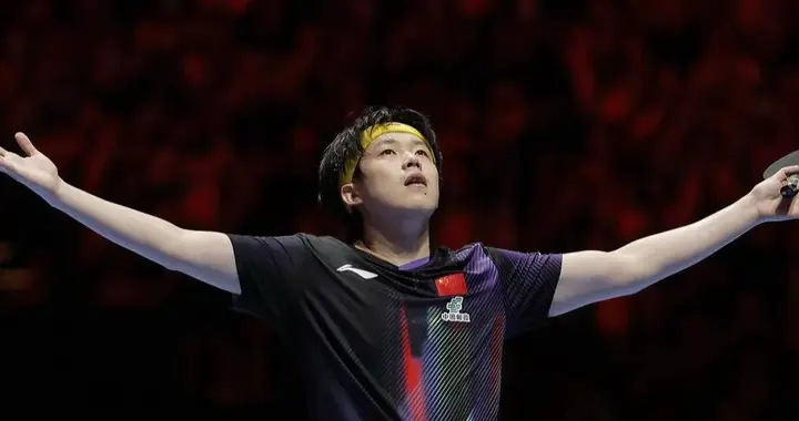 澳门冠军赛半决赛对决出炉！王楚钦4-3欧洲冠军，张开双臂庆祝