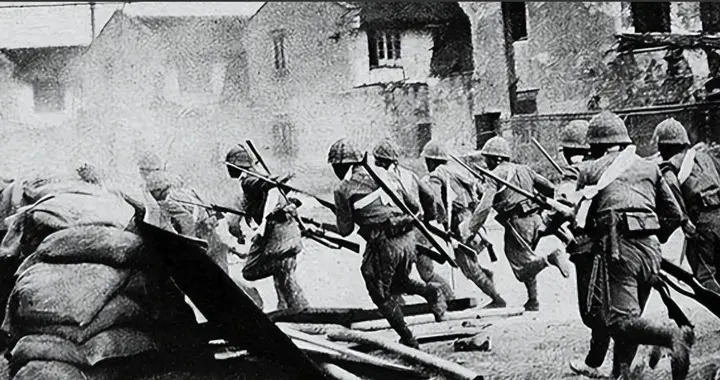 1941年，日军进攻盐城，黄克诚不但不守，还下令：干脆送给敌人吧