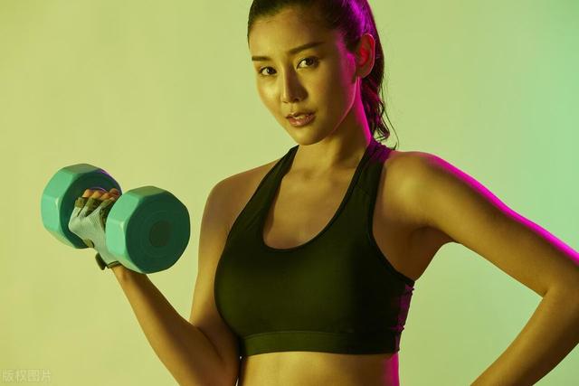 长期撸铁训练 VS 只做有氧的人，二者有什么区别？