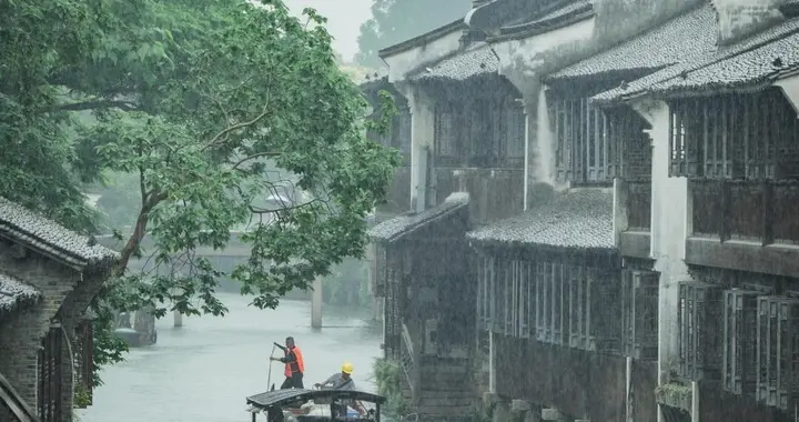 被骂了这么多年，国内景区的审美，终于开始“去油”了