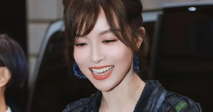 最辣造型出现！文咏珊产后复出看秀，0赘肉身材惊艳全场