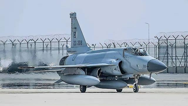 城北老徐：为什么枭龙在国际市场上的销量要