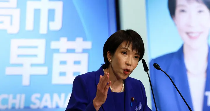 日本政客真面目：台上反华叫得凶，台下送孙来留学！