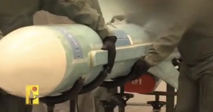 实锤！伊朗系发射C-802反舰导弹，或真打中了英国海军龙号驱逐舰