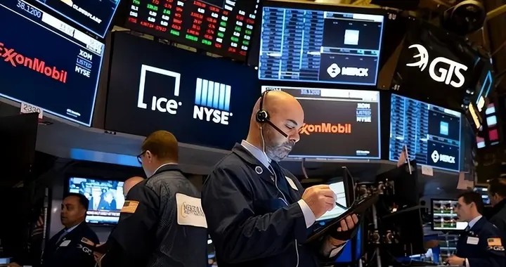 我国持续抛售美债，美联储无奈让步！巨额美债谁来当“接盘侠”？