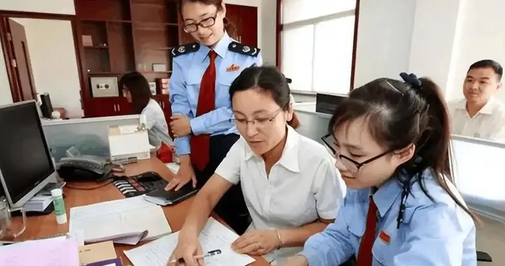 “特殊公务员”考试来了！提供4000个招录名额，对本科生比较友好