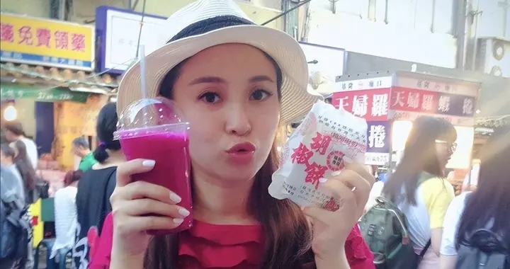 朱赤丹：结婚多年无儿无女，45岁辞职选择创业，因考试压力大痛哭