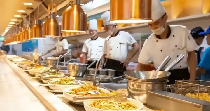 称重快餐变钱包刺客：从穷鬼食堂到卖不动，这行当咋凉了？