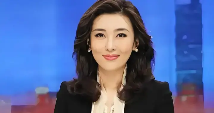 央视最靓的女主持人——李红