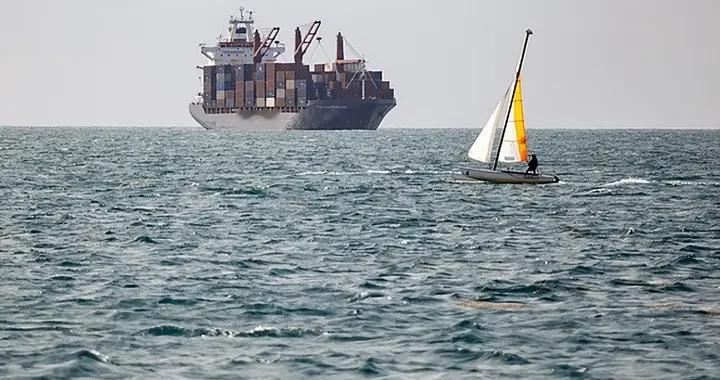 银河号事件再上演？美军特种部队突袭中国货轮，逼船长交出违禁品