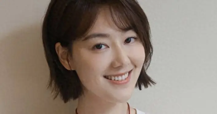 私生活混乱、被央视“开除”、陪睡上位，她身上哪个标签是真的？