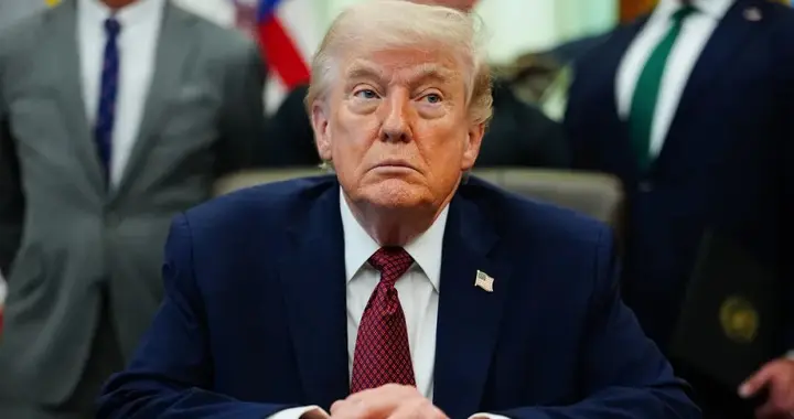 美代表团已抵达巴基斯坦，伊方尚未证实复谈消息；特朗普：伊朗封锁霍尔木兹...