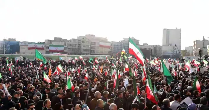 马查多重回舞台，委内瑞拉反对派闹新风向