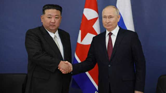 金正恩在俄7天，做了3件事，专列回国时，还运走俄军方送的大礼包