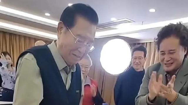 随性记录的杰西：中国乐坛上的佼佼者，李双