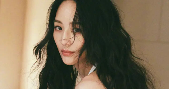 美女壁纸第7878期—张钧甯