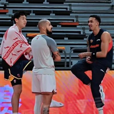 hkm星月日：吉林队来到广东，摩尔找到奎