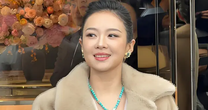 47岁章子怡生图发福！狂涂阴影粉遮盖脸颊，传为新戏增肥20斤