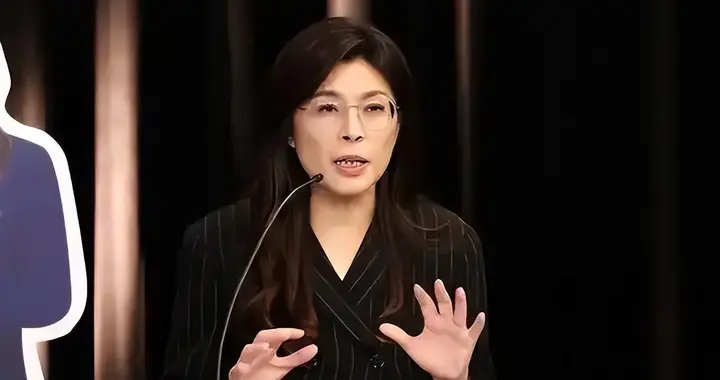 福建舰入列第3天，郑丽文代表国民党，作出一个事关两岸重要承诺