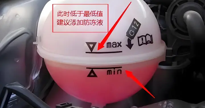 加半瓶水毁了台发动机？防冻液少了的致命坑，大修花一万
