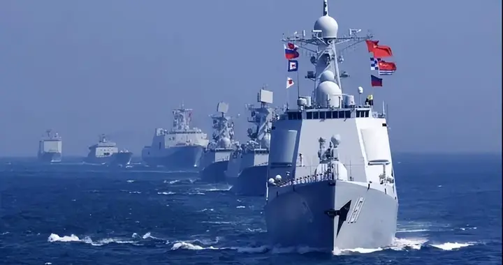 日本要求中国“自废武功”后，100艘战舰集结，连西方都被惊动了