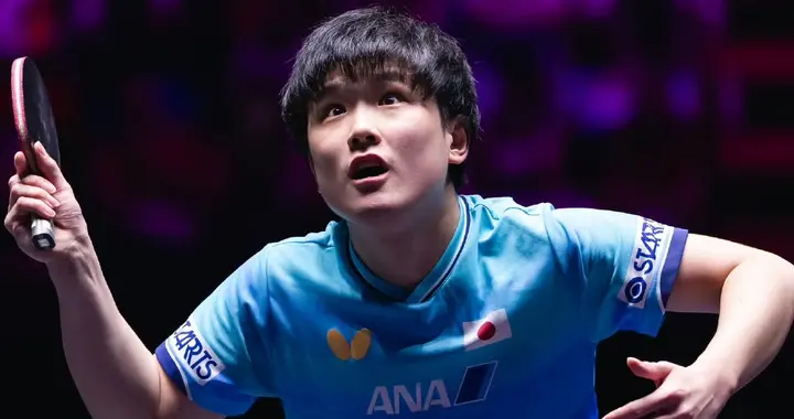 3-0,3-2！WTT冠军赛又乱了 , 张本智和溃败一轮游 , 男单两将绝地逆转