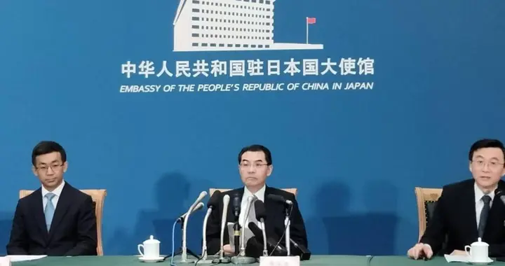 不到12小时，日方给了个交代，中方：你见过拿刀同大使谈的先例吗