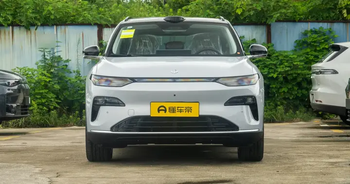 15万级中型SUV零跑C11：无框车门还带激光雷达，真香选择！