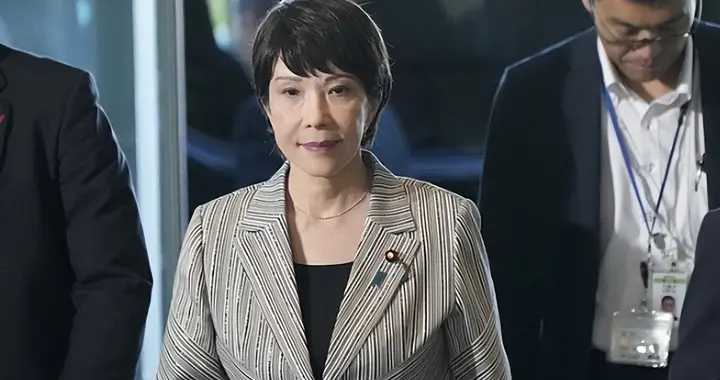 出大事，高市派人见赖清德，中方反制升级！46条中日航线将全取消