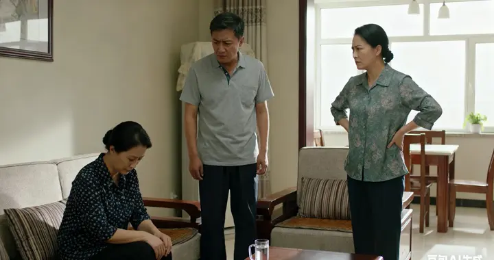 舅舅家上演亲情抉择：小姨离婚投奔遭舅妈嫌，留妹还是留妻两难全