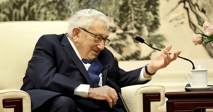 解放军一旦收台，除美国外，还有2国将参战？基辛格说了句实话