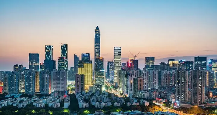 深圳的房价会涨到100万一平，不信的人，十年后会哭晕在出租屋