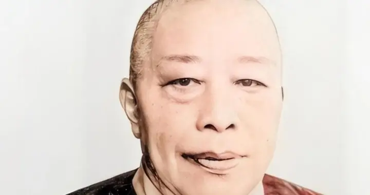 昔日大佬黄金荣墓地：荒凉冷清，破败不堪，墓碑上的字令人深思