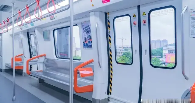 一手好牌打的稀烂，佛山修地铁很憋屈2号线二期11号线将重新申报