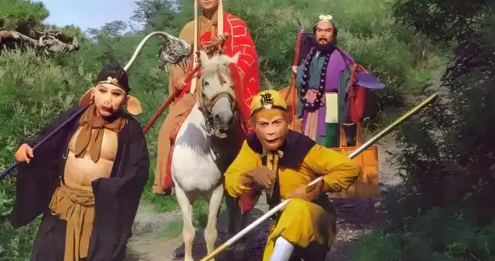 四大名著的4首开场诗词，哪首水平最高，读后能够震撼人心？