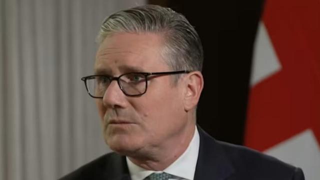 深焦yuyu：4月9日，英国首相斯塔默正