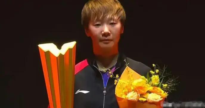 开局掉就链子！王曼昱被国内小将打的团团转，李隼的话有人信了