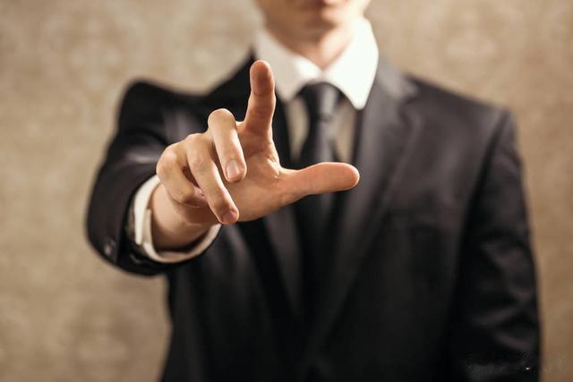 美国关税重压，亚马逊官方为中国卖家提供破局新思路！